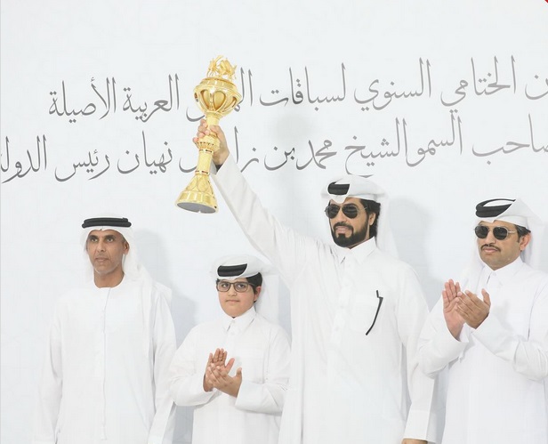  إنجاز جديد يُضاف إلى سجل الذهب: هجن الشحانية تواصل تألقها في ختامي الوثبة و"تنويه" تظفر بالكأس وتحقق التوقيت الأفضل