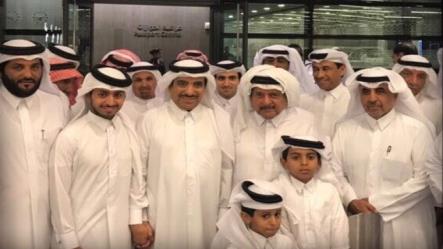 الشيخ حمد بن جاسم بن فيصل آل ثاني يصل الدوحة